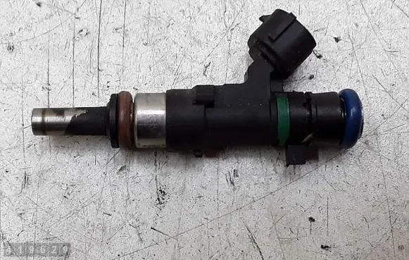 Renault Sandero II Fuel injector 0280158293