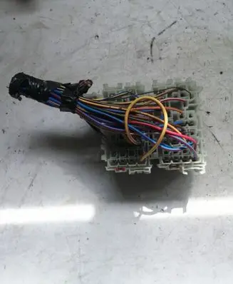 Ford Mondeo MK IV Fuse module