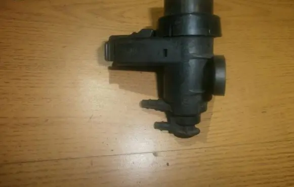 Ford Escort Turbo solenoid valve F0TEA1A