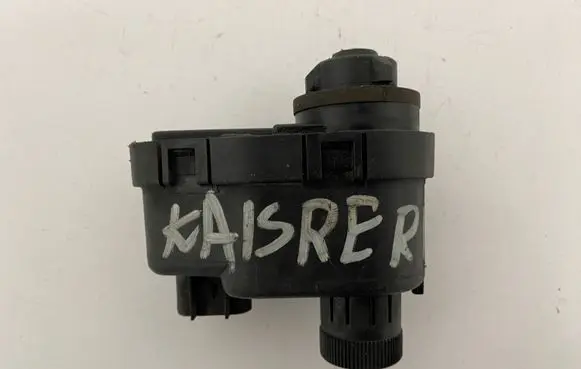 Chrysler Neon I Headlight level adjustment motor 0307851309 0307851309882