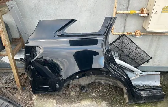 KIA Sorento Rear quarter panel 