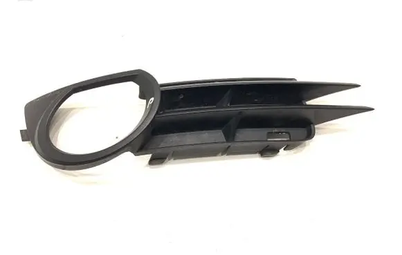 Audi A3 S3 8P Front bumper lower grill 8P3807682A