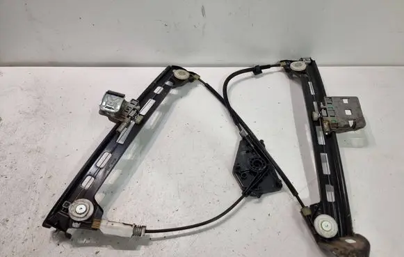 Volkswagen PASSAT CC Front window lifting mechanism without motor 