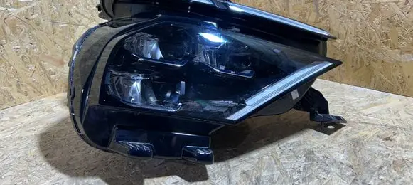 Citroen C4 III e-C4 Headlight/headlamp 9830649280 E22353