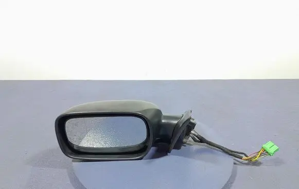 Volvo XC70 Front door electric wing mirror