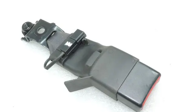 Toyota Avensis T270 Rear seatbelt buckle