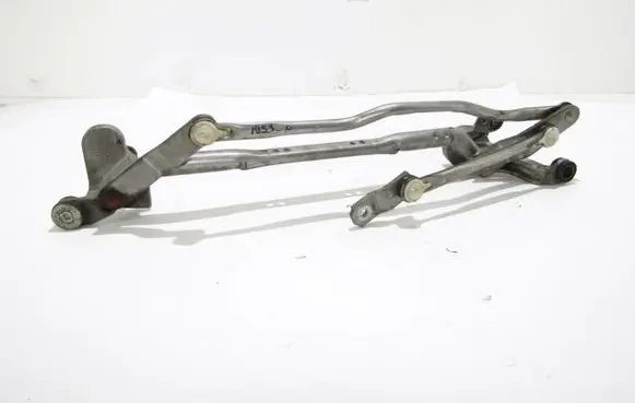 Front wiper linkage