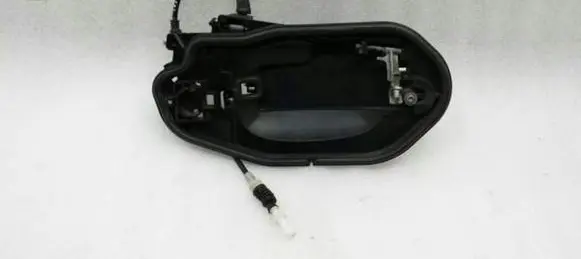 Rear door exterior handle/bracket