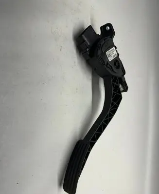Jaguar XF X250 Accelerator throttle pedal 9X239F832BA