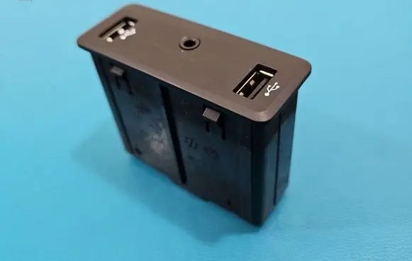 Renault Kadjar USB socket connector 280236599R IMPRK1589872
