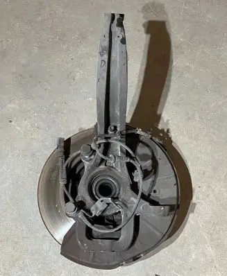 Audi Q7 4L Front wheel hub spindle knuckle 7P6407246A
