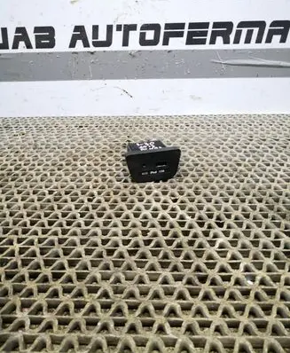 Hyundai i30 USB socket connector 96120A5000