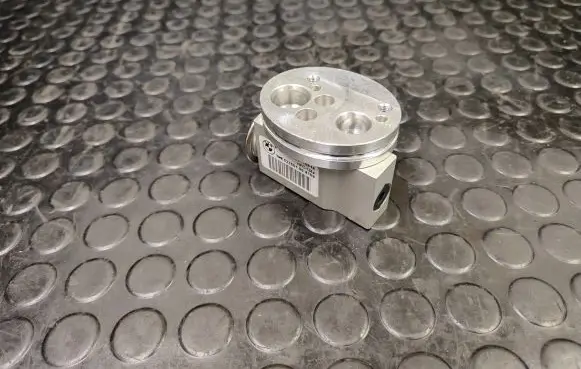Air conditioning (A/C) expansion valve