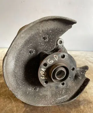 Rear wheel hub