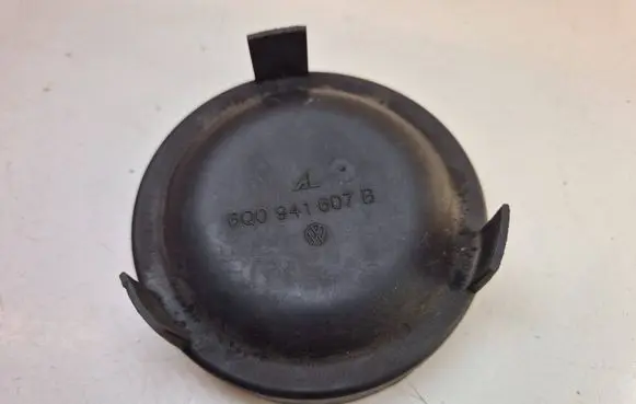Volkswagen PASSAT CC Headlight/headlamp dust cover 6Q0941607B