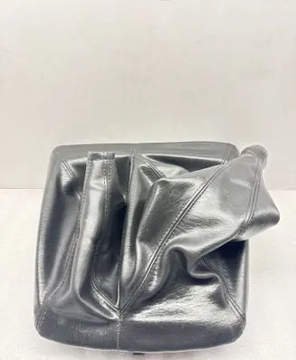 Toyota Hilux (AN10, AN20, AN30) Gear lever shifter trim leather/knob 588080K120 588410K110