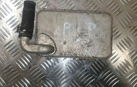 Engine oil radiator