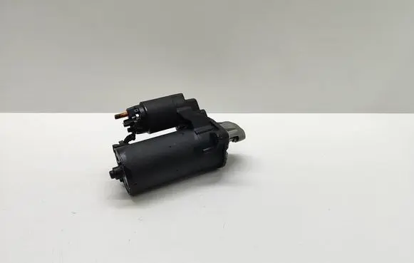 BMW 5 E60 E61 Starter motor 7796892 779689202 12417796892