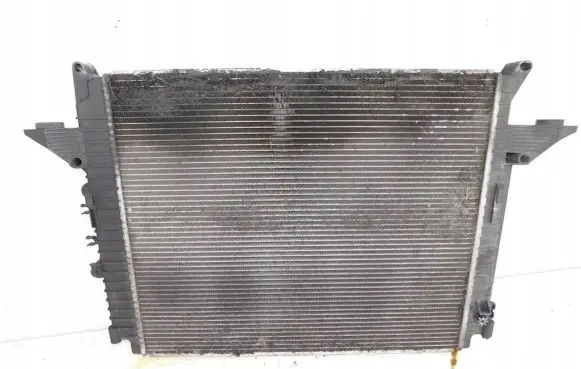 Land Rover Discovery 3 - LR3 Coolant radiator PCC500060