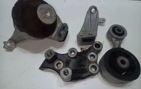 Honda Civic IX Engine mount vacuum valve 