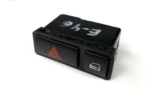 BMW 3 E46 Hazard light switch 8368920