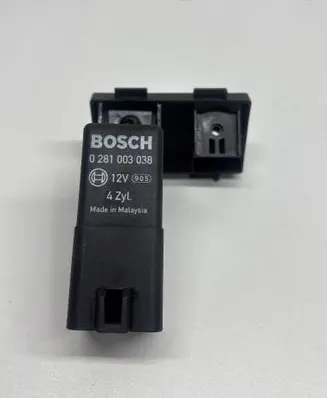 Skoda Superb B6 (3T) Glow plug pre-heat relay 038907281D 080408