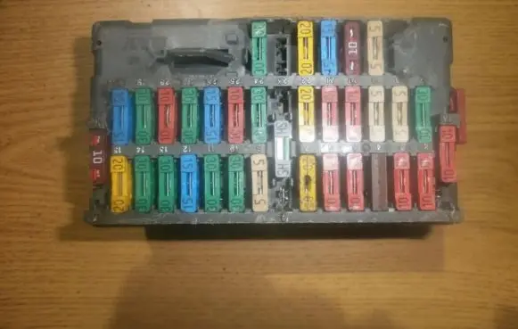 Peugeot 406 Fuse box set psa94592
