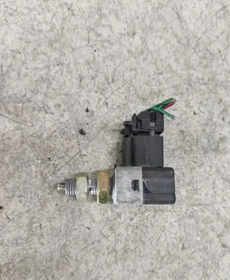 Hyundai Santa Fe Brake pedal sensor switch 9381038100