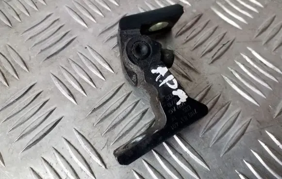 Volkswagen Sharan Front door lower hinge 7N0831401