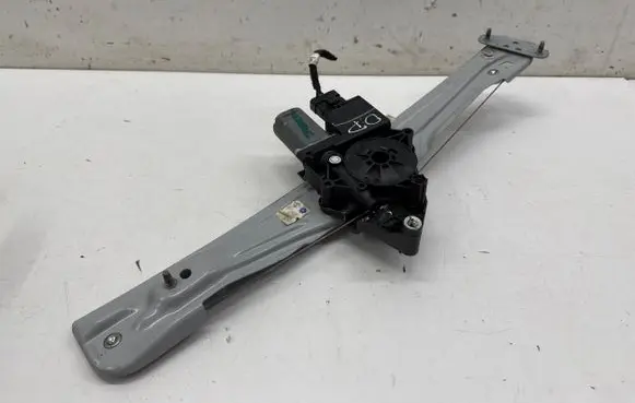 Opel Crossland X Front door window regulator with motor 39137856