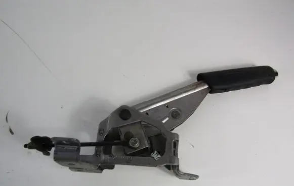 Skoda Octavia Mk2 (1Z) Hand brake release handle 1Z1711303