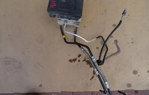 Renault Trafic III (X82) ABS Pump 476601418R