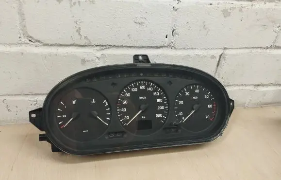 Renault Megane I Speedometer (instrument cluster) 215781612
