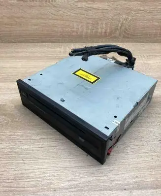 Audi A8 S8 D3 4E Navigation unit CD/DVD player 4E0910887Q 4E0919887D