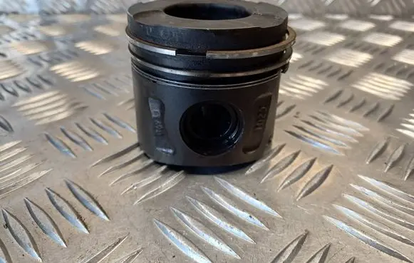 Opel Corsa D Piston 06933 55197999
