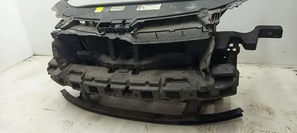 Volkswagen PASSAT B6 Radiator support slam panel 