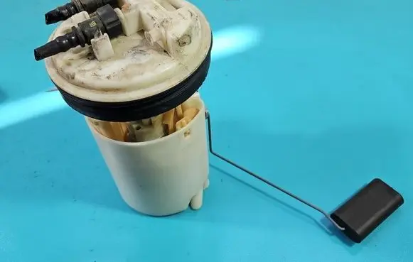 Volvo S40, V40 In-tank fuel pump 30858563 IMPRK1603150