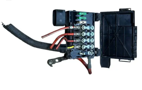 Volkswagen Transporter - Caravelle T4 Fuse module 7D0937550E
