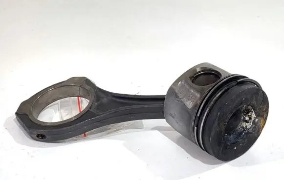 Mercedes-Benz ML W166 Piston with connecting rod 