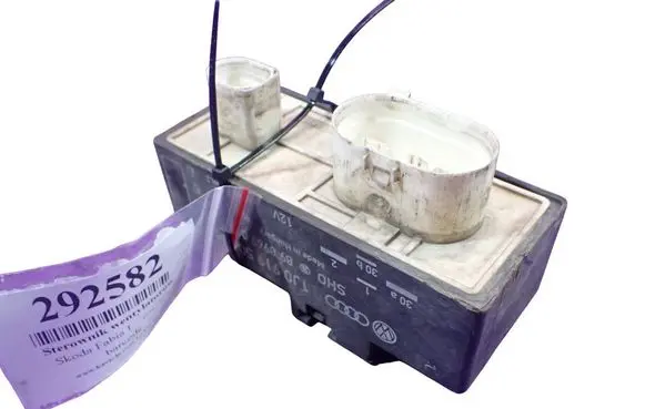 Skoda Fabia Mk1 (6Y) Fan control module 
