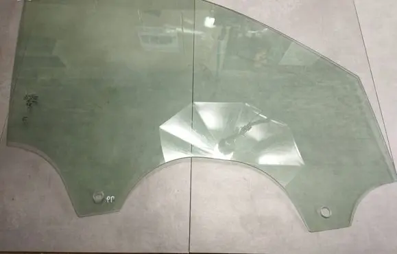 Volkswagen Tiguan Front door window glass four-door 571845022