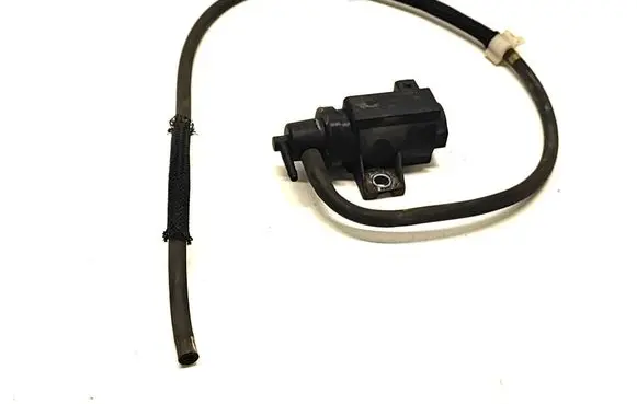 Suzuki SX4 S-Cross Vacuum valve 18117-79J51