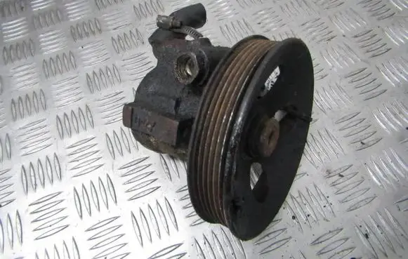 Opel Astra F Power steering pump