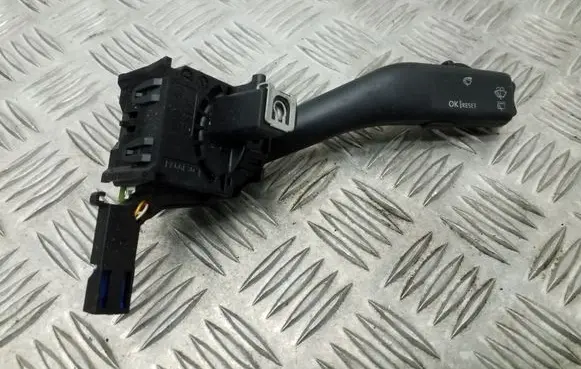 Volkswagen Golf V Wiper control stalk 1K0953519A