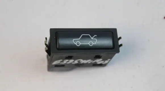 Tailgate opening switch