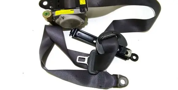 Toyota Land Cruiser (J120) Front seatbelt