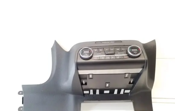 Ford Kuga III Climate control unit LJ6T18C612HC LV4BS04652AC
