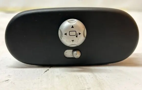 Wing mirror switch