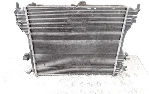 Jaguar XJ X350 Coolant radiator 4R838005BB 4R838005