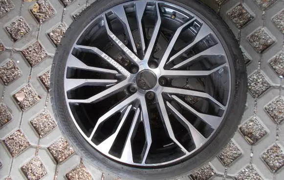Audi A7 S7 4K8 R20 alloy rim 4G0601025CR